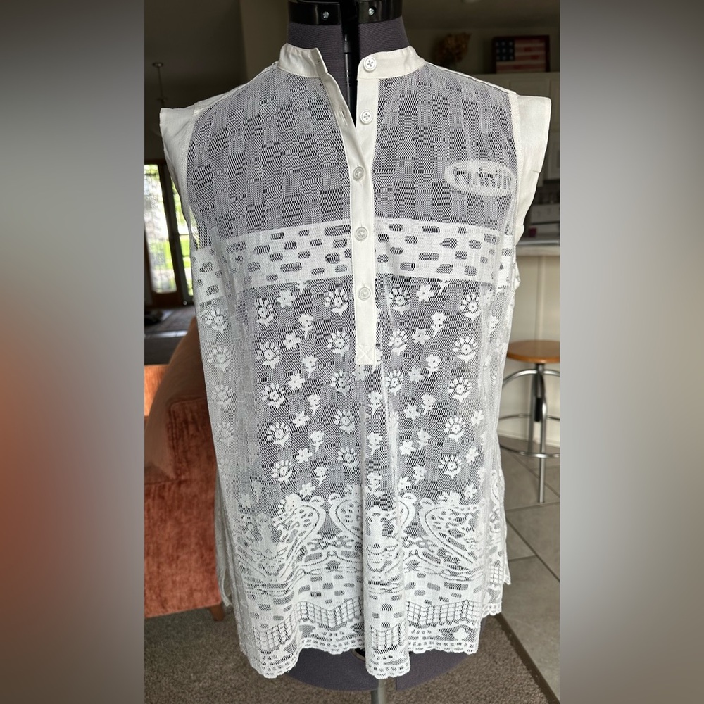 CAbi Women’s Prudence White Sheer Floral Lace Blouse Top Style 5201 Romantic